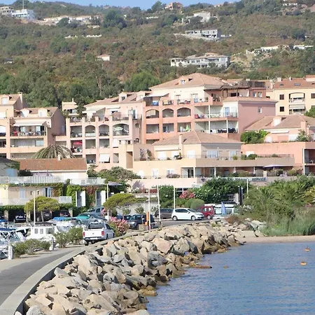 Sur Le Port Apartment Kamiesch